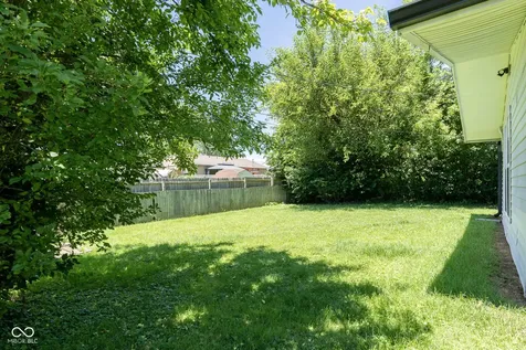 622 Indianapolis Road Mooresville IN 46158