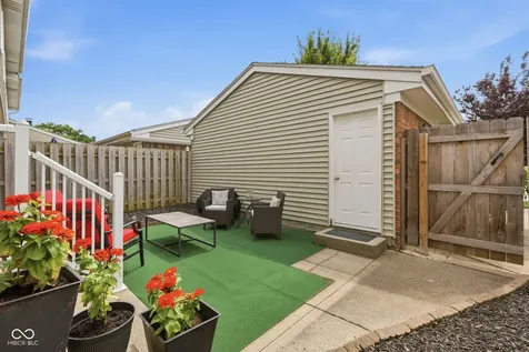 5521 Vin Rose Lane Indianapolis IN 46226