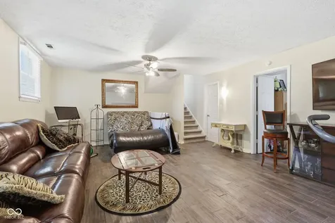 9304 Shenandoah Drive Indianapolis IN 46229