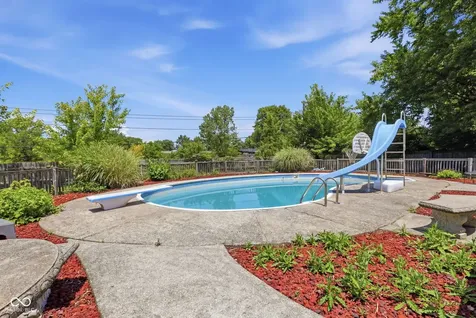 9304 Shenandoah Drive Indianapolis IN 46229