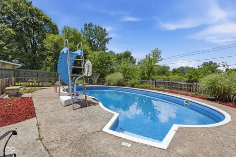 9304 Shenandoah Drive Indianapolis IN 46229