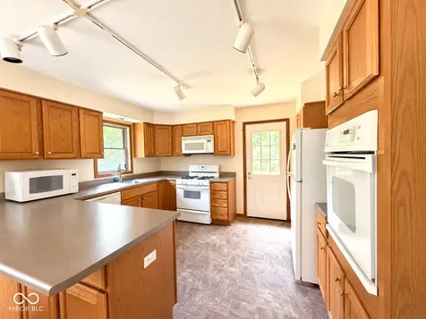 2545 E Overcoat Road Crawfordsville IN 47933