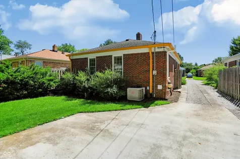 5130 Hillside Avenue Indianapolis IN 46205