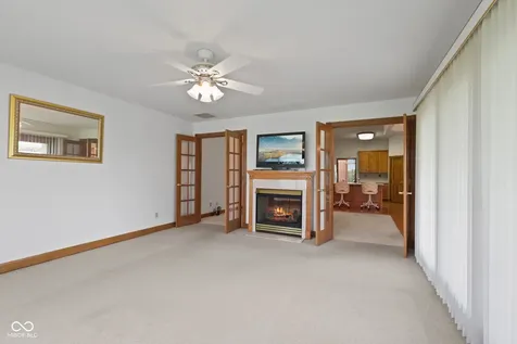6485 W 100 S Shelbyville IN 46176