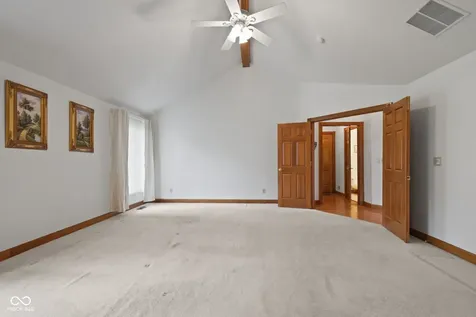 6485 W 100 S Shelbyville IN 46176