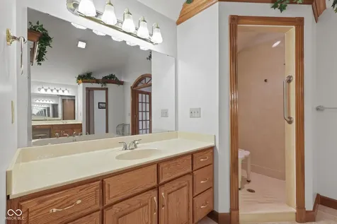 6485 W 100 S Shelbyville IN 46176