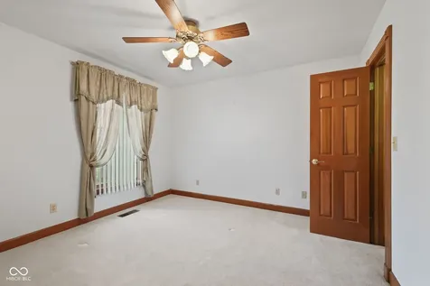 6485 W 100 S Shelbyville IN 46176