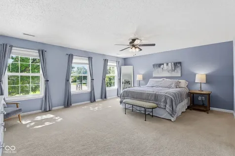 18017 Captiva Way Westfield IN 46062