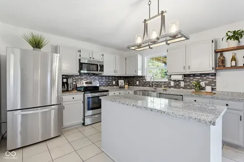 18017 Captiva Way Westfield IN 46062