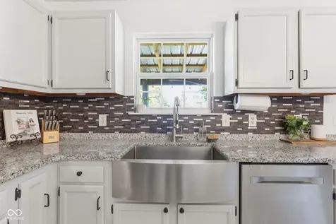 18017 Captiva Way Westfield IN 46062