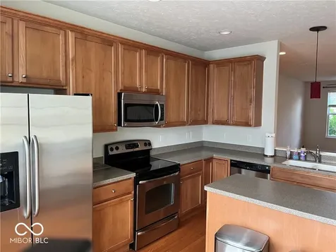 12632 Hamsel Lane Fishers IN 46037