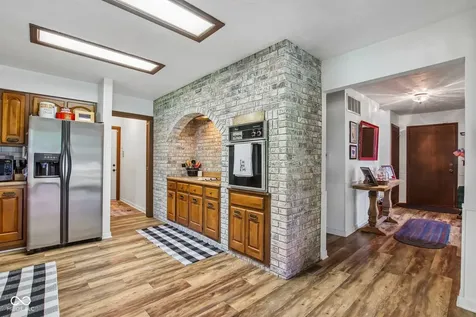 9535 E Southport Road Indianapolis IN 46259