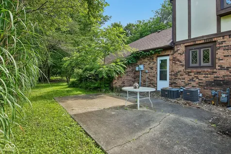 9535 E Southport Road Indianapolis IN 46259