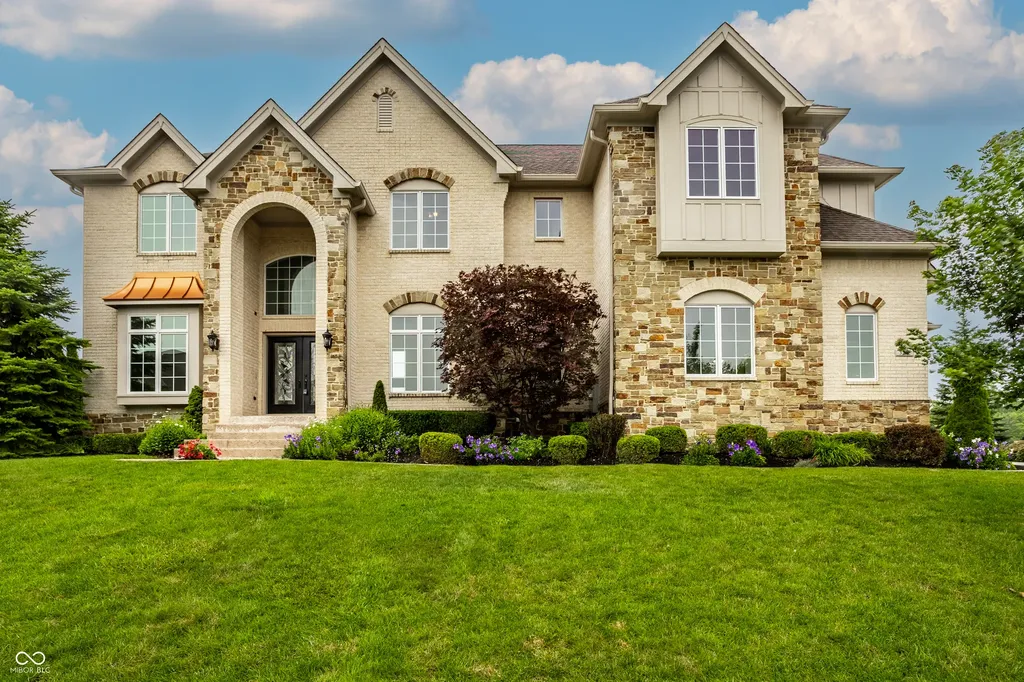 3272 Homestretch Drive Carmel IN 46032