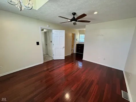 3315 Oak Tree Drive S Indianapolis IN 46227