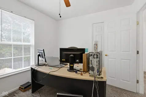6865 Hollingsworth Drive Indianapolis IN 46268