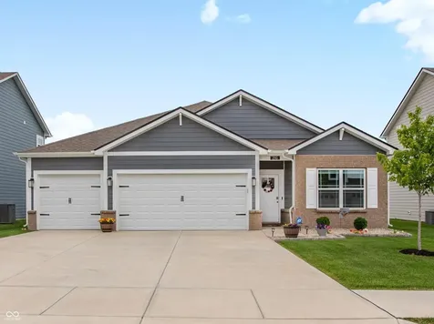 290 Waterford Lane Pendleton IN 46064