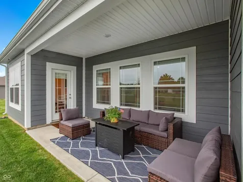 290 Waterford Lane Pendleton IN 46064