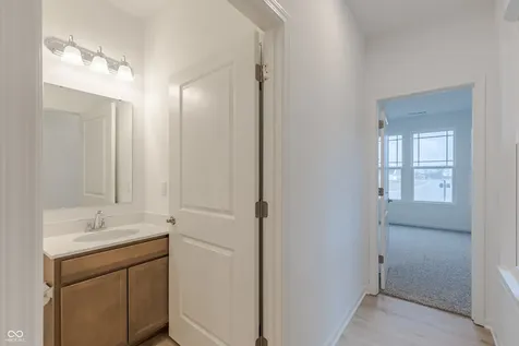 1313 Authentic Lane Indianapolis IN 46239