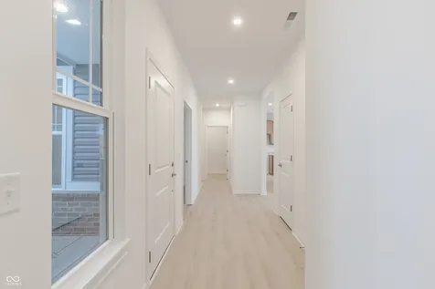 1313 Authentic Lane Indianapolis IN 46239