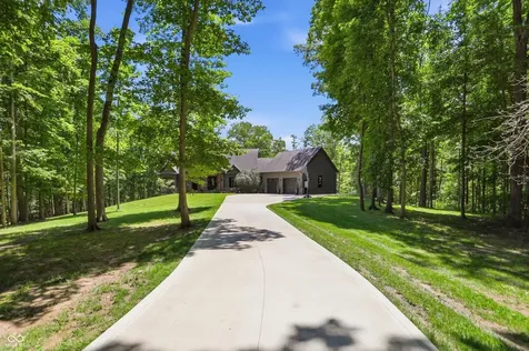 2731 W Lost Mans Lane Bloomington IN 47404