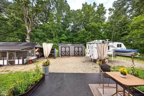 2443 Mangus Road Poland IN 47868