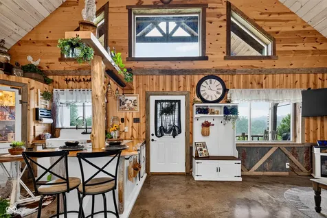 2443 Mangus Road Poland IN 47868