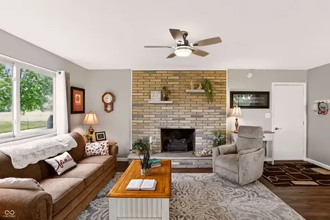 5216 S 600 W New Palestine IN 46163