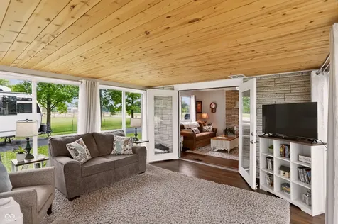 5216 S 600 W New Palestine IN 46163