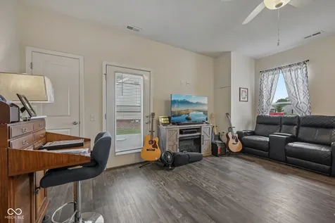 497 Nick Court Martinsville IN 46151