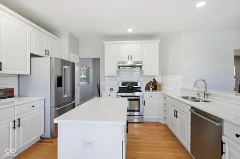 1473 Esprit Drive Carmel IN 46074