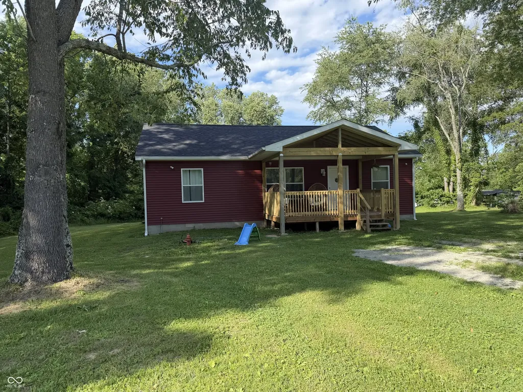 11603 E Blue Jay Court Springville IN 47462
