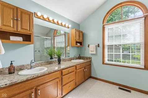 3773 Greenbriar Drive Columbus IN 47203