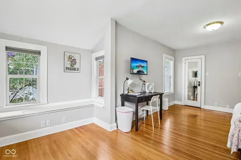 4833 Hinesley Avenue Indianapolis IN 46208