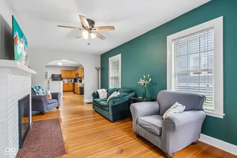 4833 Hinesley Avenue Indianapolis IN 46208