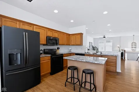 8421 Codesa Way Indianapolis IN 46278