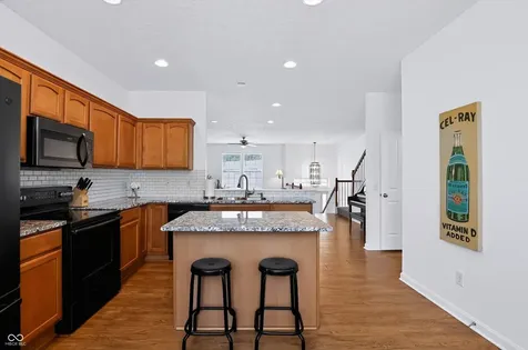8421 Codesa Way Indianapolis IN 46278