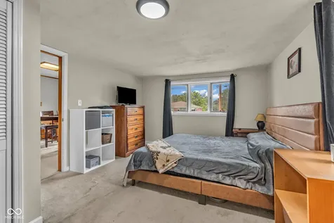 323 Cossell Drive Indianapolis IN 46224
