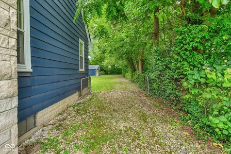 323 Cossell Drive Indianapolis IN 46224