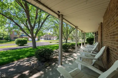 906 Hummingbird Lane Columbus IN 47203