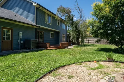 906 Hummingbird Lane Columbus IN 47203