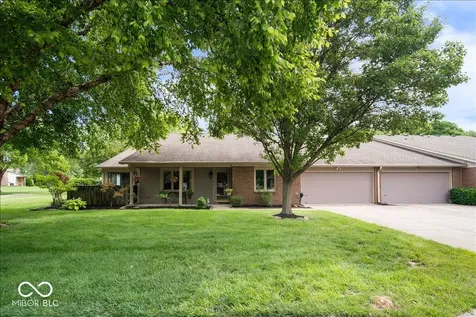 7438 Prairie Lake Drive Indianapolis IN 46256