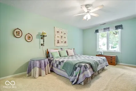 7438 Prairie Lake Drive Indianapolis IN 46256