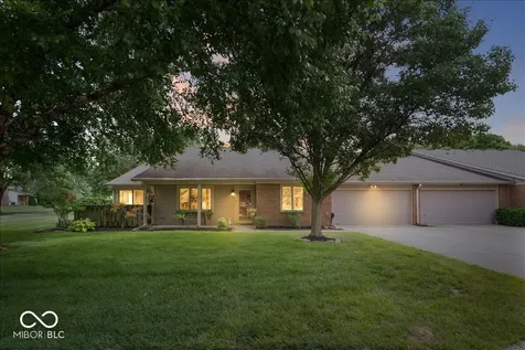 7438 Prairie Lake Drive Indianapolis IN 46256
