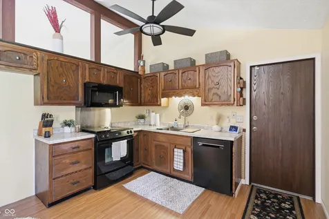 1315 Tommy Lee Court Indianapolis IN 46217