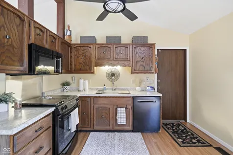 1315 Tommy Lee Court Indianapolis IN 46217
