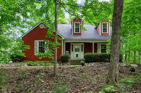 113 N White Horse Lane Fishers IN 46038