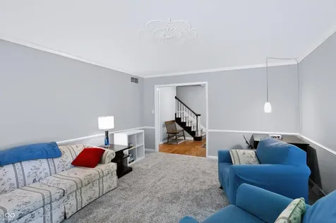 113 N White Horse Lane Fishers IN 46038