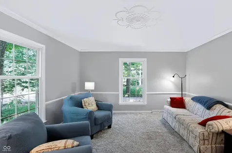 113 N White Horse Lane Fishers IN 46038