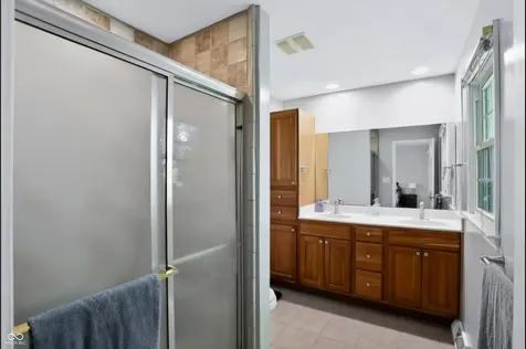 113 N White Horse Lane Fishers IN 46038